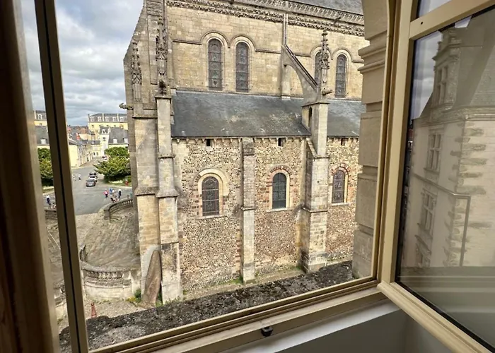 La Gargouille - 2 Personnes - Vue Cathedrale